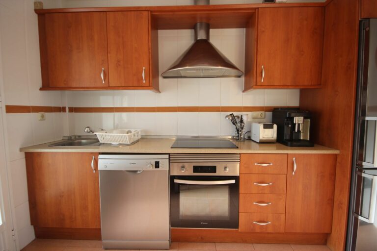 44cff7f87fae2542f0ff29ee4b7c9e8e - 13