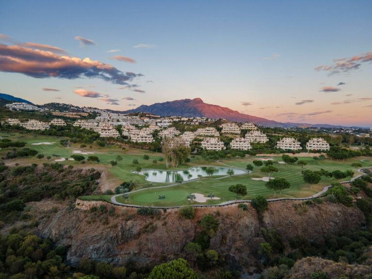 4537d5228a4d5391ef0dc9c77c03595c - 1