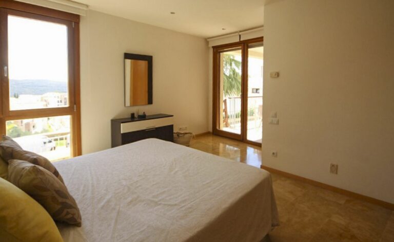 45956e1e60aedd586772ec60378c79d7 - 15