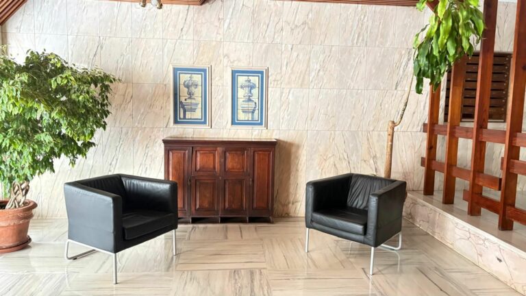 4598b073c418a1ab78e17ba1fa77d571 - 9