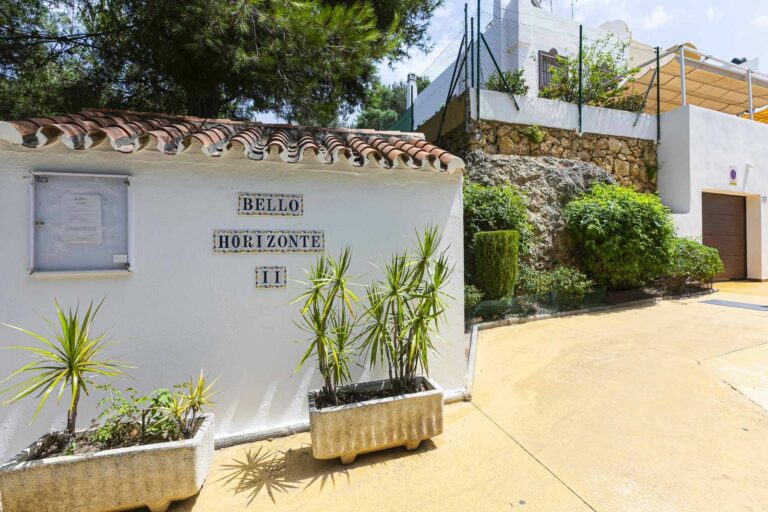 4601bd2eb3f947be33e127e966e9c38b - 2