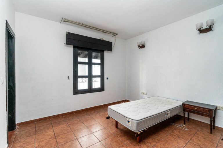 467279f2aa634ce1e3bf4ca3ab245d60 - 2