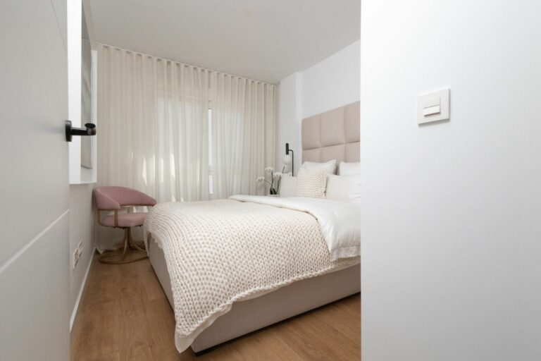 46bebb67dec9836b10e96543b8b1ae18 - 12