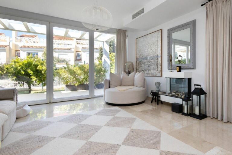 46bebb67dec9836b10e96543b8b1ae18 - 8