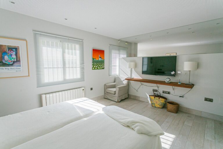 472890e10190627fa0b21855a5689912 - 13