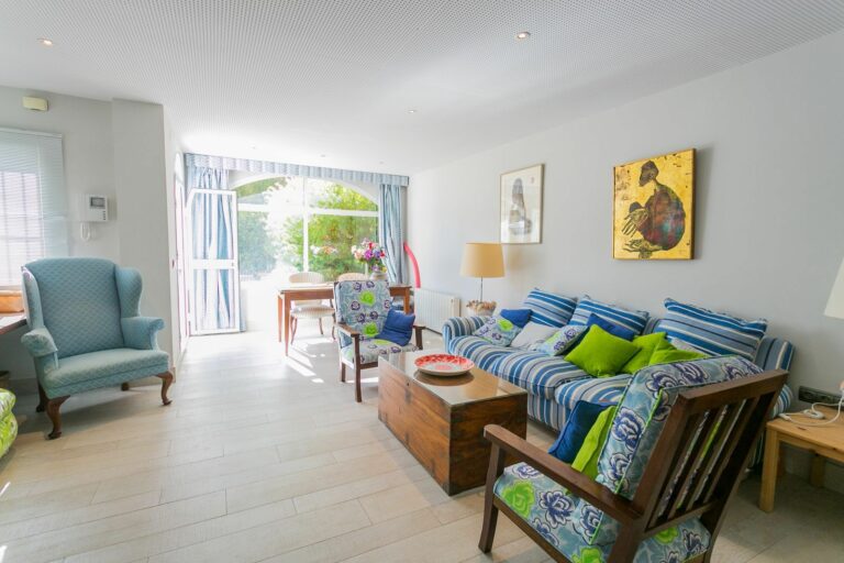 472890e10190627fa0b21855a5689912 - 6