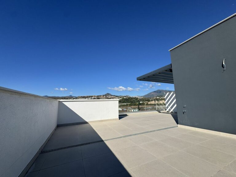 47703af8704d7ccb56b3ff64b378225d - 16