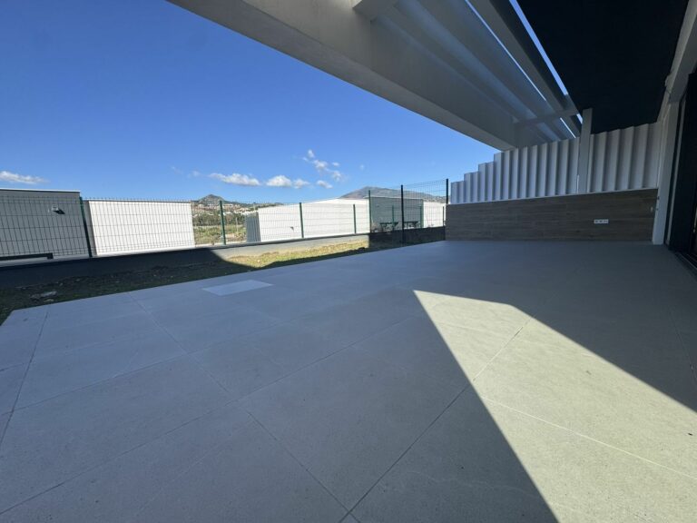 47703af8704d7ccb56b3ff64b378225d - 3