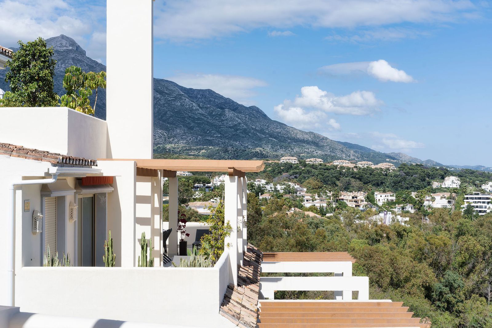 48160b614e4de1390fb2007b1ba4a326 - 10