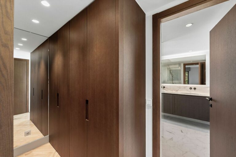 48160b614e4de1390fb2007b1ba4a326 - 13