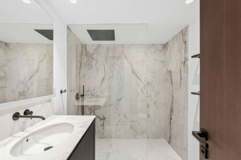 48160b614e4de1390fb2007b1ba4a326 - 15