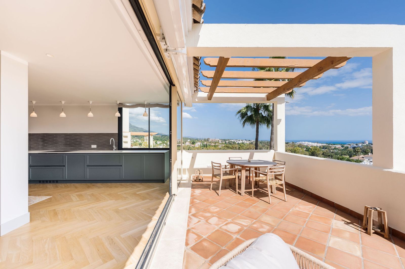 48160b614e4de1390fb2007b1ba4a326 - 9