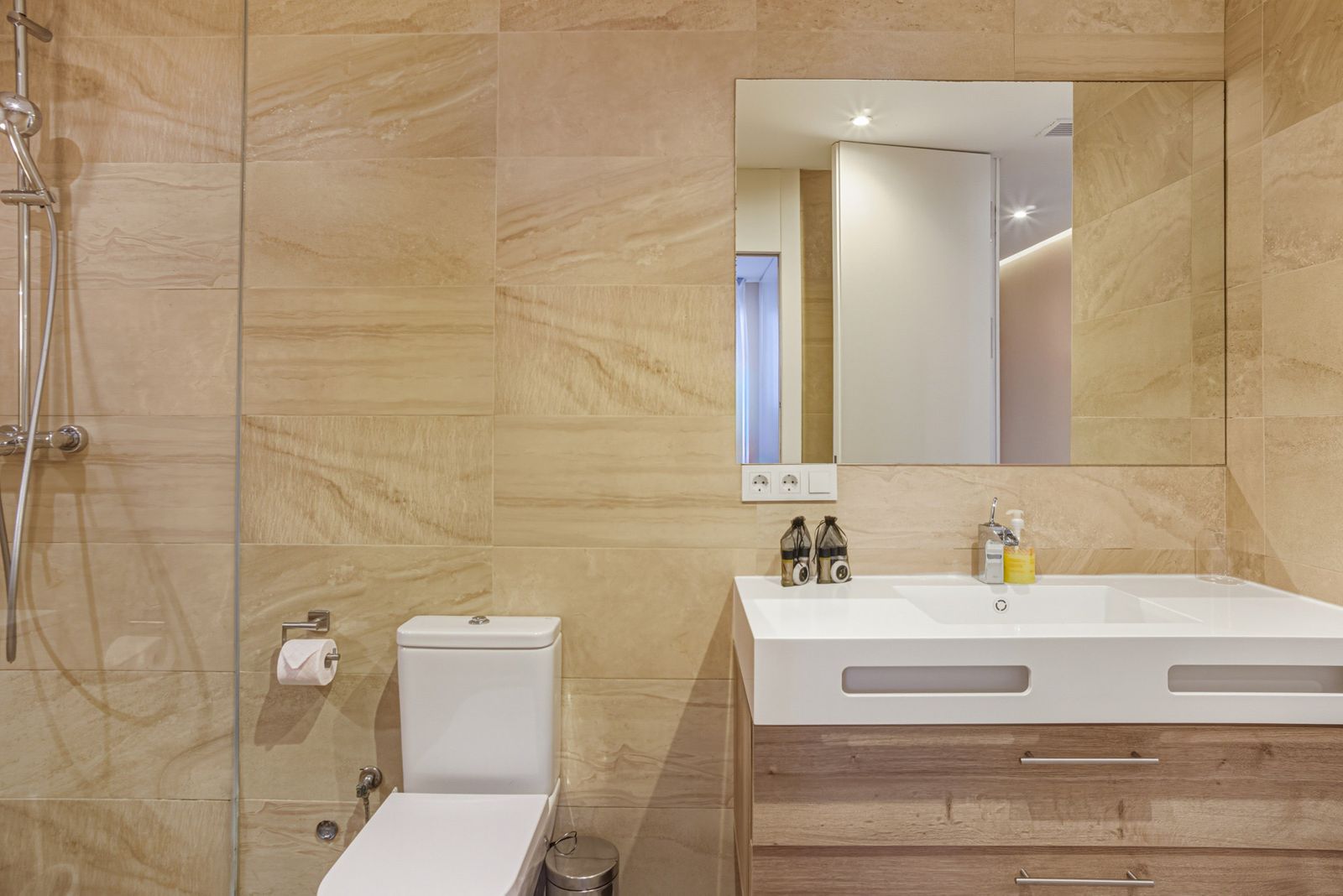 491e41dcbff6bf5250aa0d944ada1d56 - 9