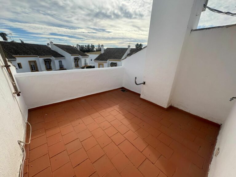 49bfe40e3d2bf2e33408d8110265eb33 - 16