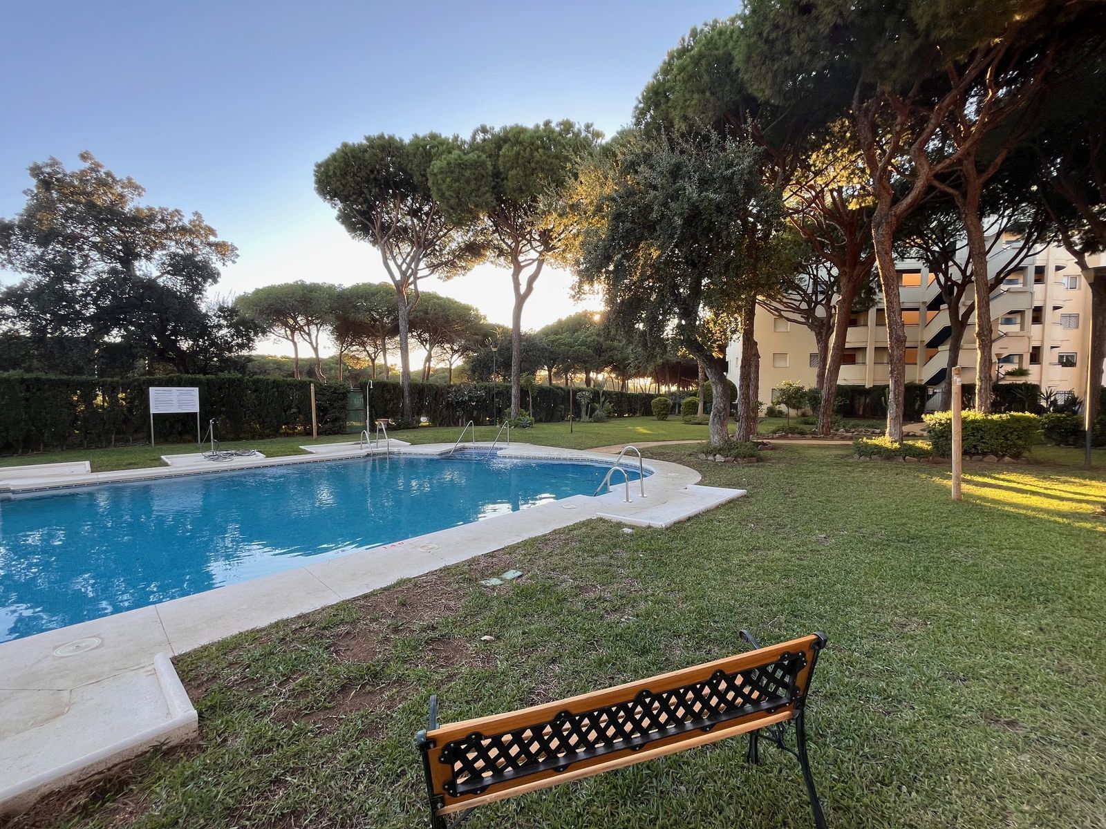 4a07c17a1391571ca6d5d3ac5ab09300 - 16