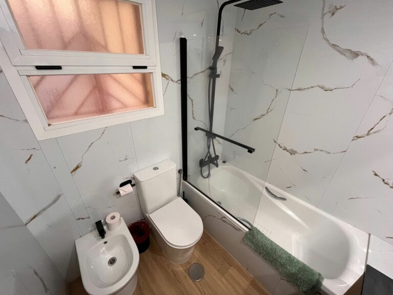 4a07c17a1391571ca6d5d3ac5ab09300 - 6