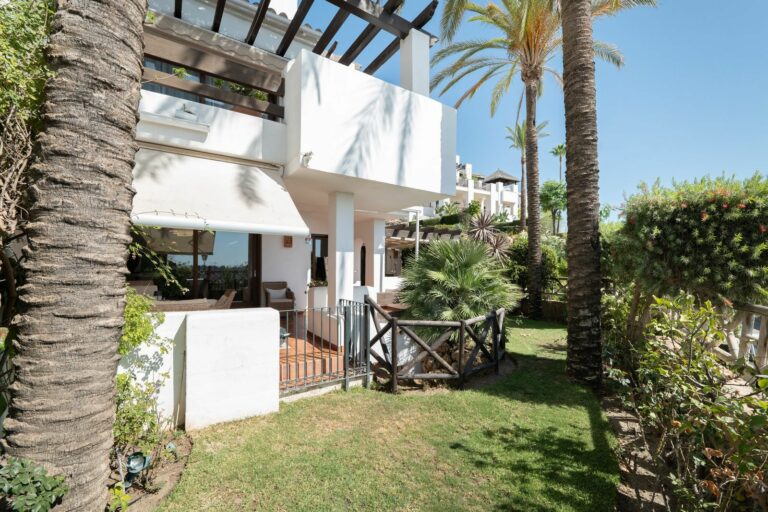 4a8f8667458d9ead842136ba3ec102ed - 14