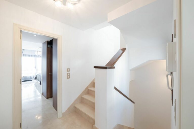 4a8f8667458d9ead842136ba3ec102ed - 8