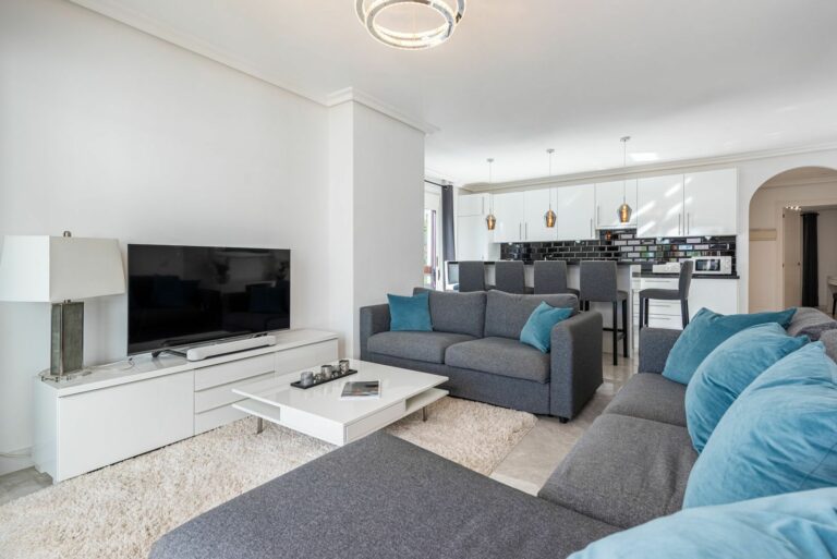 4adf5458d2d2e145dbf3caa0c17736ba - 4