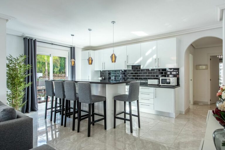 4adf5458d2d2e145dbf3caa0c17736ba - 5