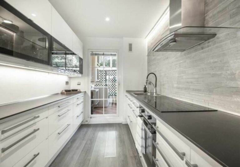 4b6428b62a9c1c09c3d665870e9dd72f - 5