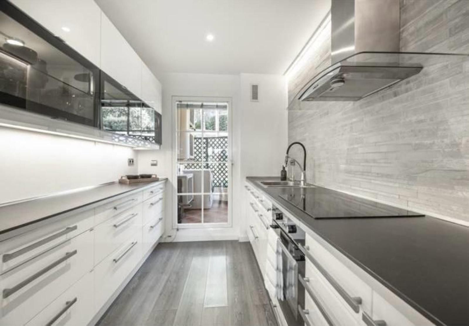 4b6428b62a9c1c09c3d665870e9dd72f - 5