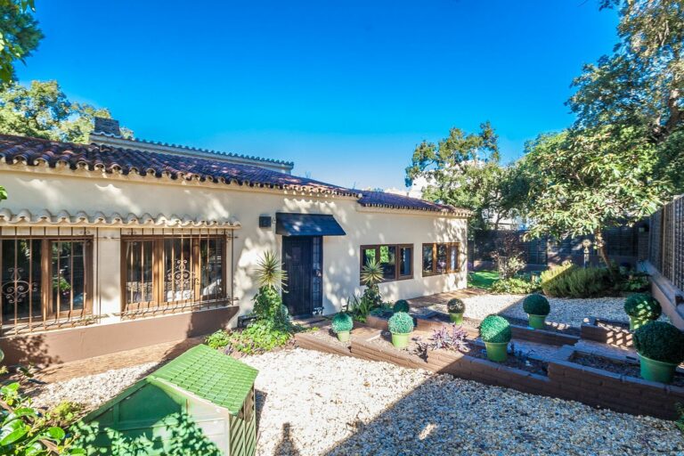 4c449977059434986514622f28c4d669 - 1