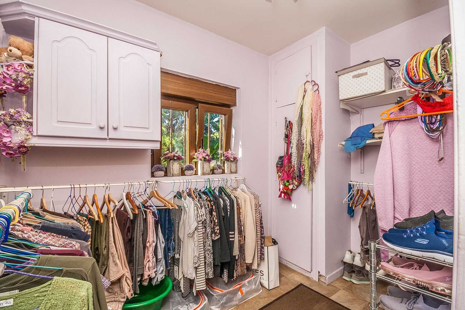 4c449977059434986514622f28c4d669 - 12