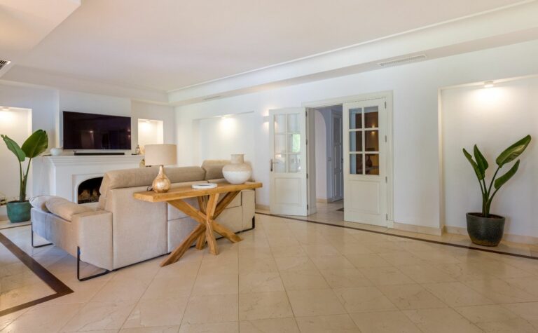 4ebe843c82714413cdcc353c8ad67c88 - 10