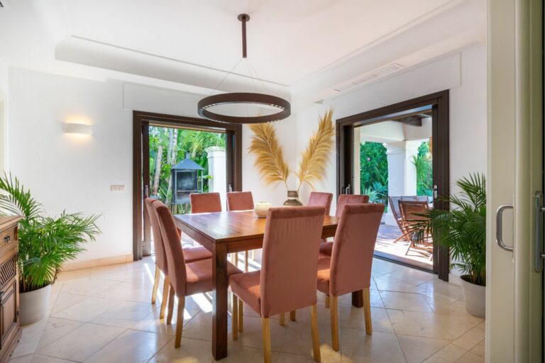 4ebe843c82714413cdcc353c8ad67c88 - 7