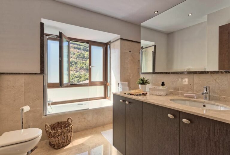 4ec49dcd5e445004433481b216afcb8d - 13