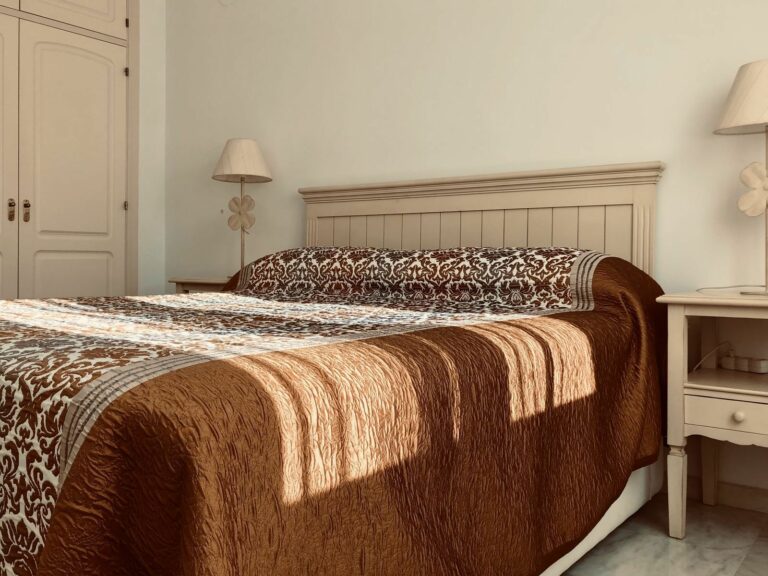 4f011b6d68a7f4632ca70e8483e78b84 - 8