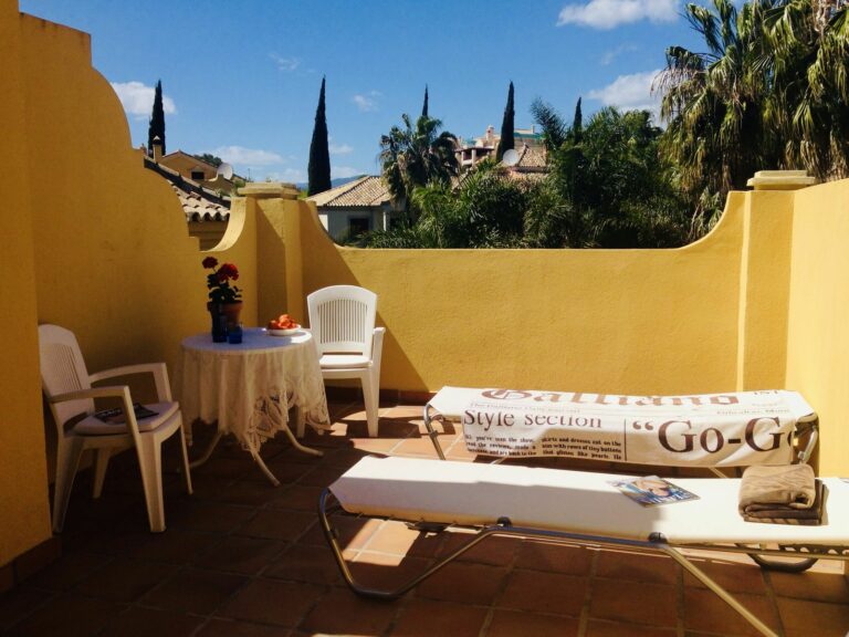 4f011b6d68a7f4632ca70e8483e78b84 - 9