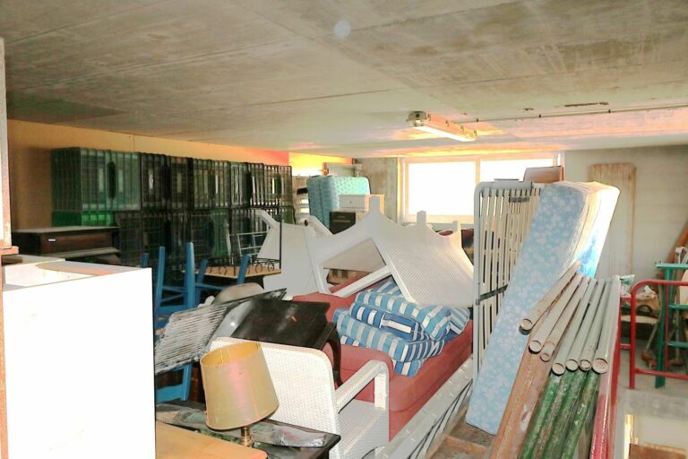 501a46b58579b7e87a9b5f4d06066f20 - 12