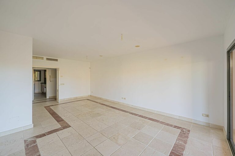 5053a76ae2fc540ab7ffd4cc5e08885b - 6