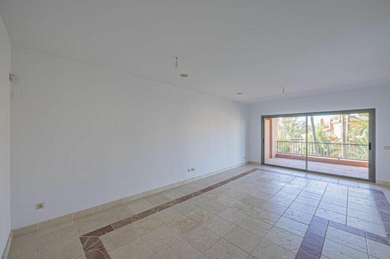 5053a76ae2fc540ab7ffd4cc5e08885b - 9