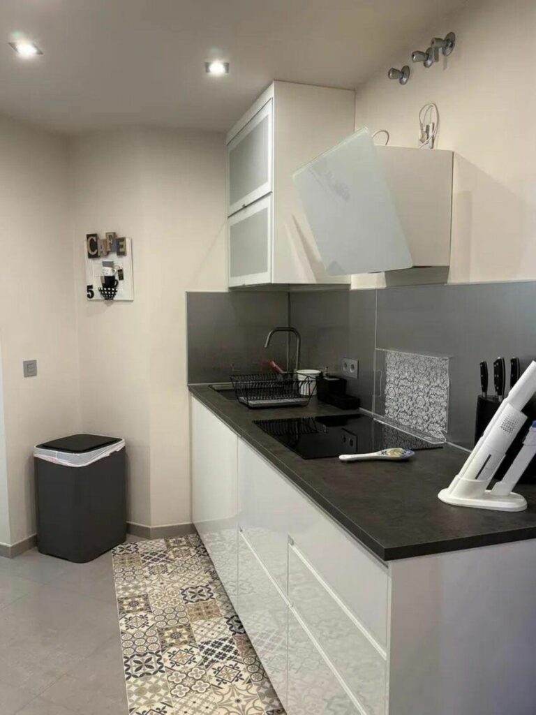 536d4a2fdf6ec9b84b10c20d9a896c31 - 13