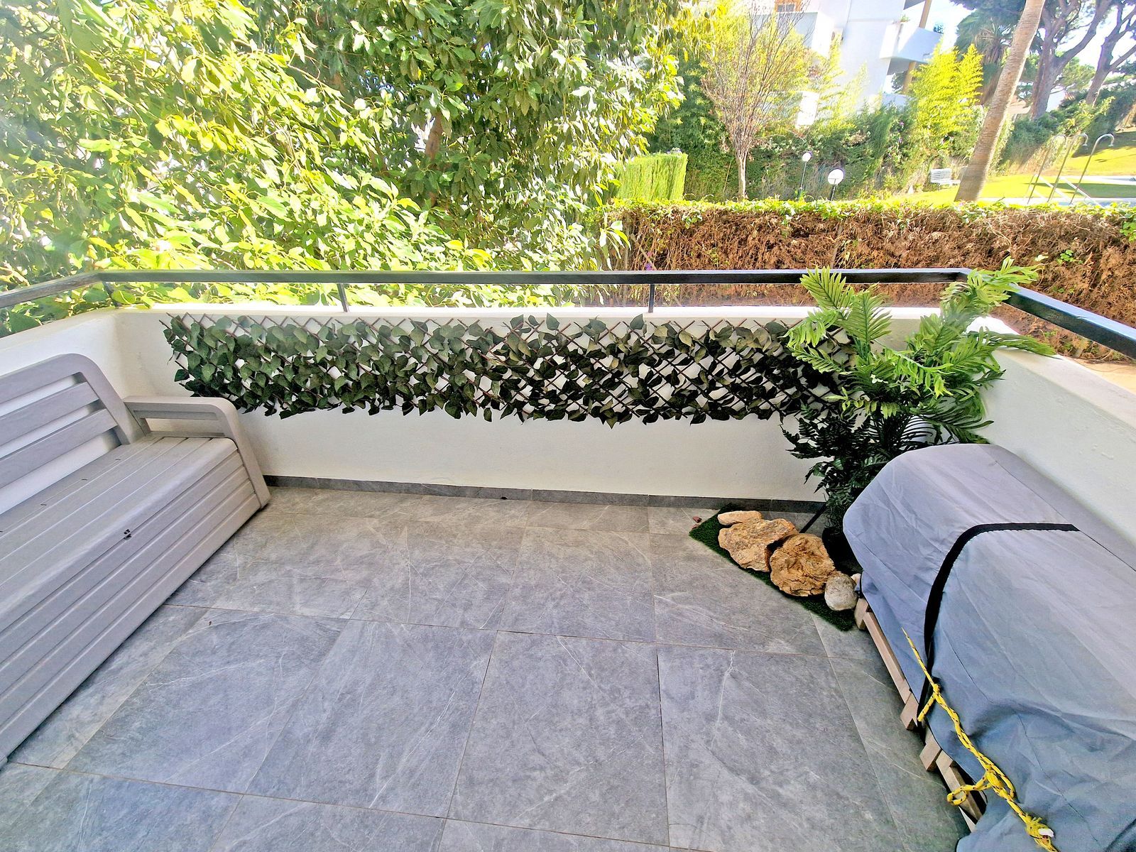 53b6a94c1b66a2a72204f22445023909 - 3