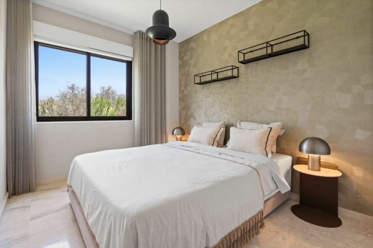 550ec295371990cd4eb4fbf519c8490d - 12