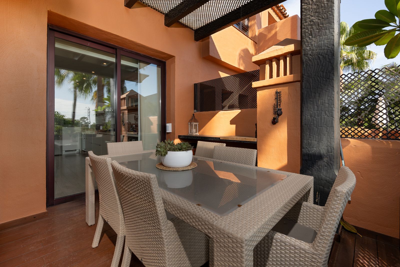 55f82d55b76541d45fbd2f390083e78c - 12