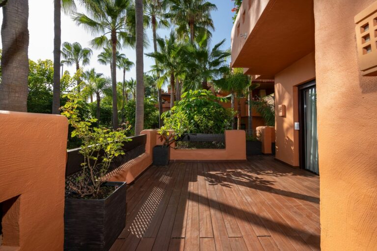 55f82d55b76541d45fbd2f390083e78c - 14