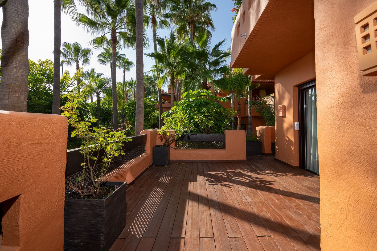 55f82d55b76541d45fbd2f390083e78c - 14