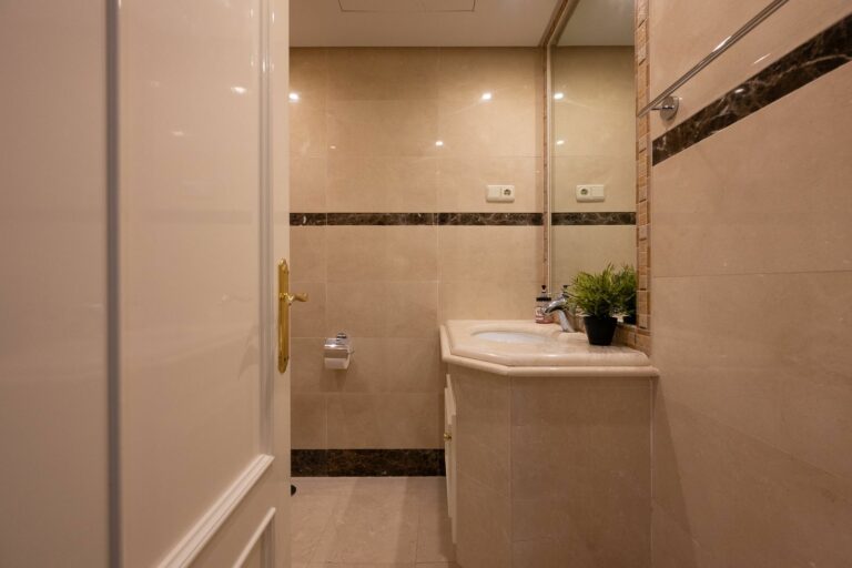 55f82d55b76541d45fbd2f390083e78c - 16