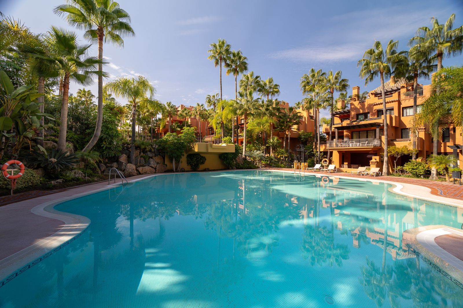 55f82d55b76541d45fbd2f390083e78c - 4