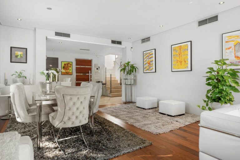 56b49f05e45af3ccbbea42f1c085aa98 - 12