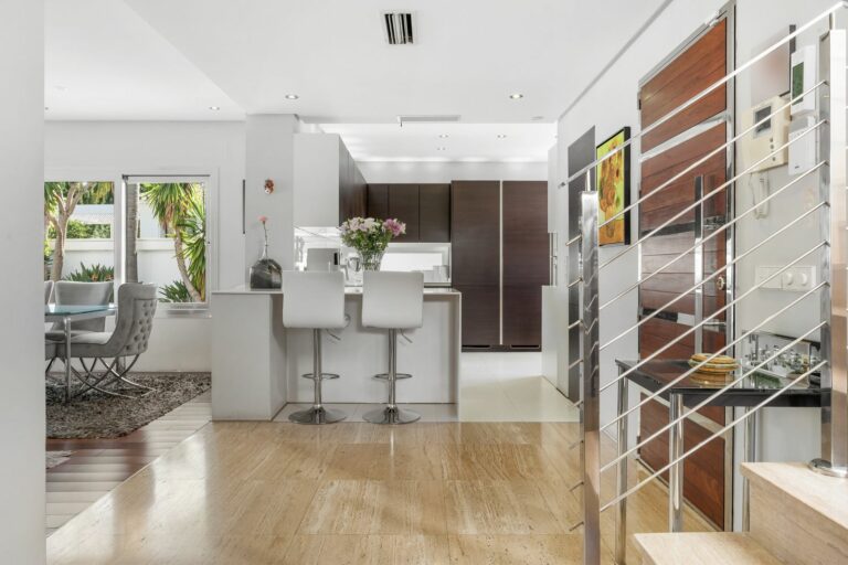 56b49f05e45af3ccbbea42f1c085aa98 - 4