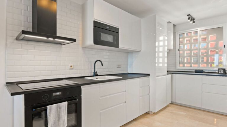 5a24db2a315d8dfb8d9b154dc576426b - 7