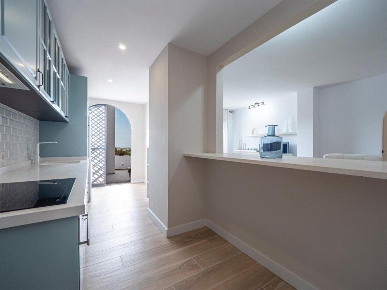 5a3b8c59cf7ba21a154f79627ad694ea - 10