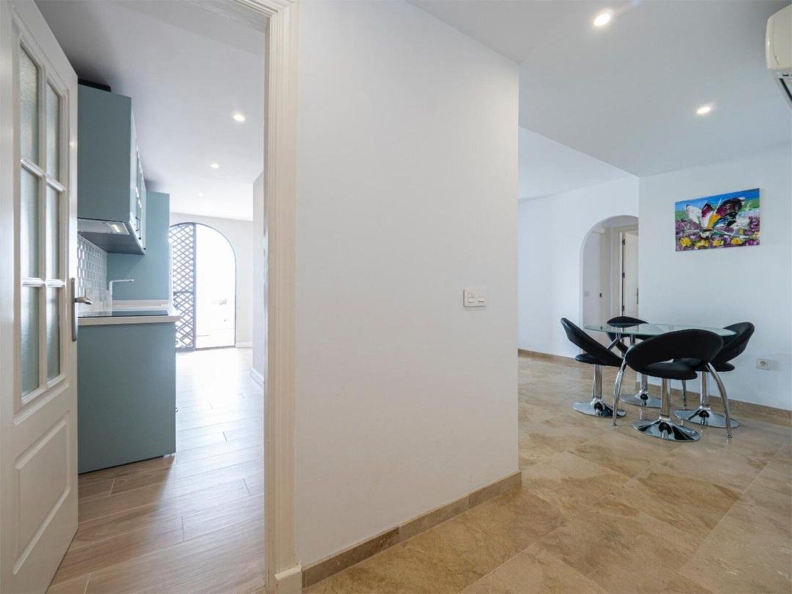 5a3b8c59cf7ba21a154f79627ad694ea - 9