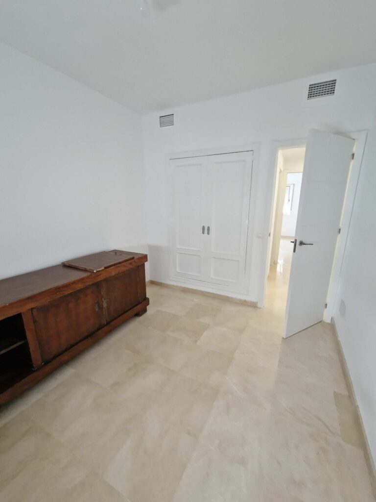 5a7facbca70bd52afdeb4ee48cca0825 - 12